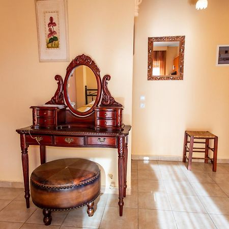 Xenia Palace Luxury Apartments Vrasná エクステリア 写真