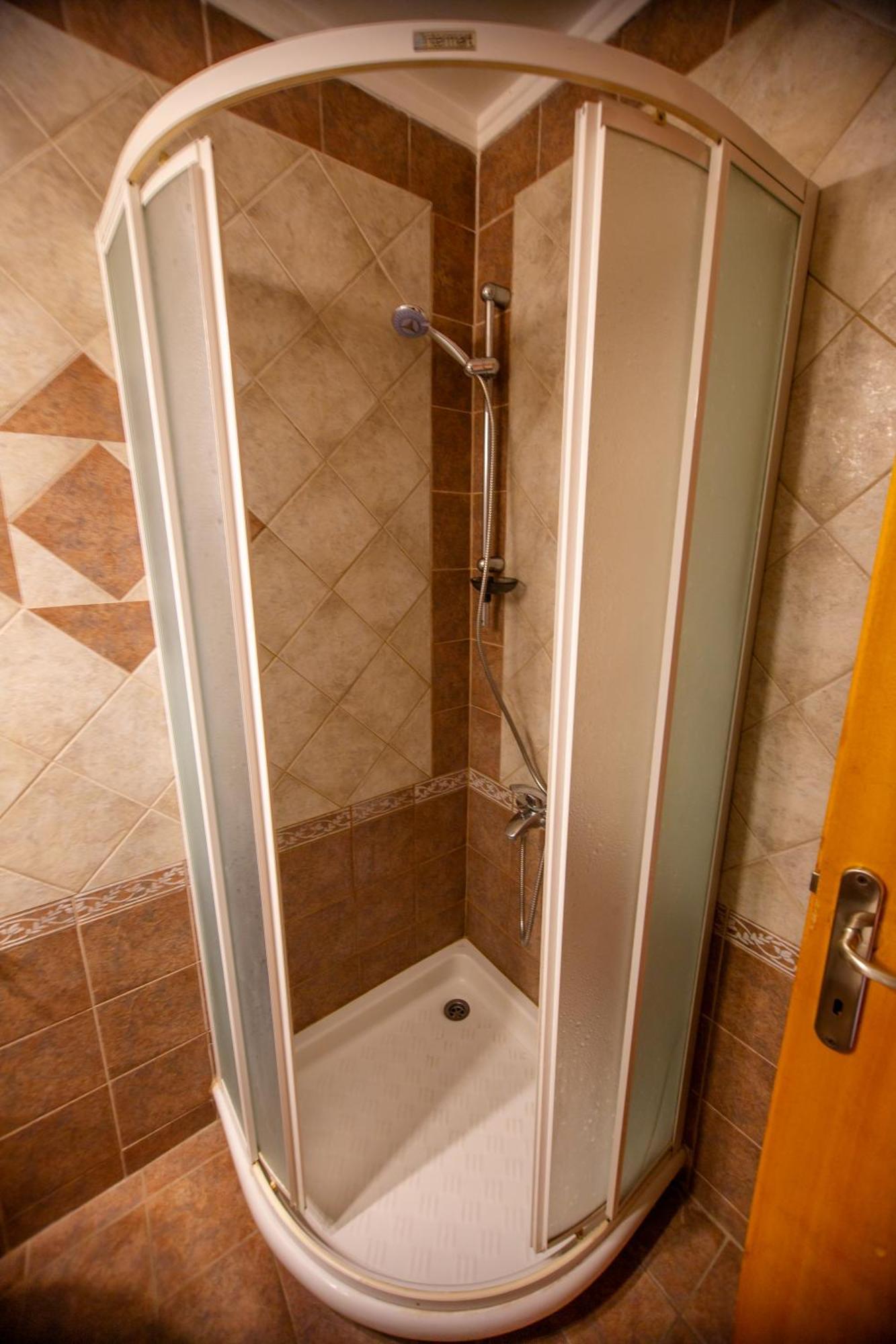 Xenia Palace Luxury Apartments Vrasná エクステリア 写真