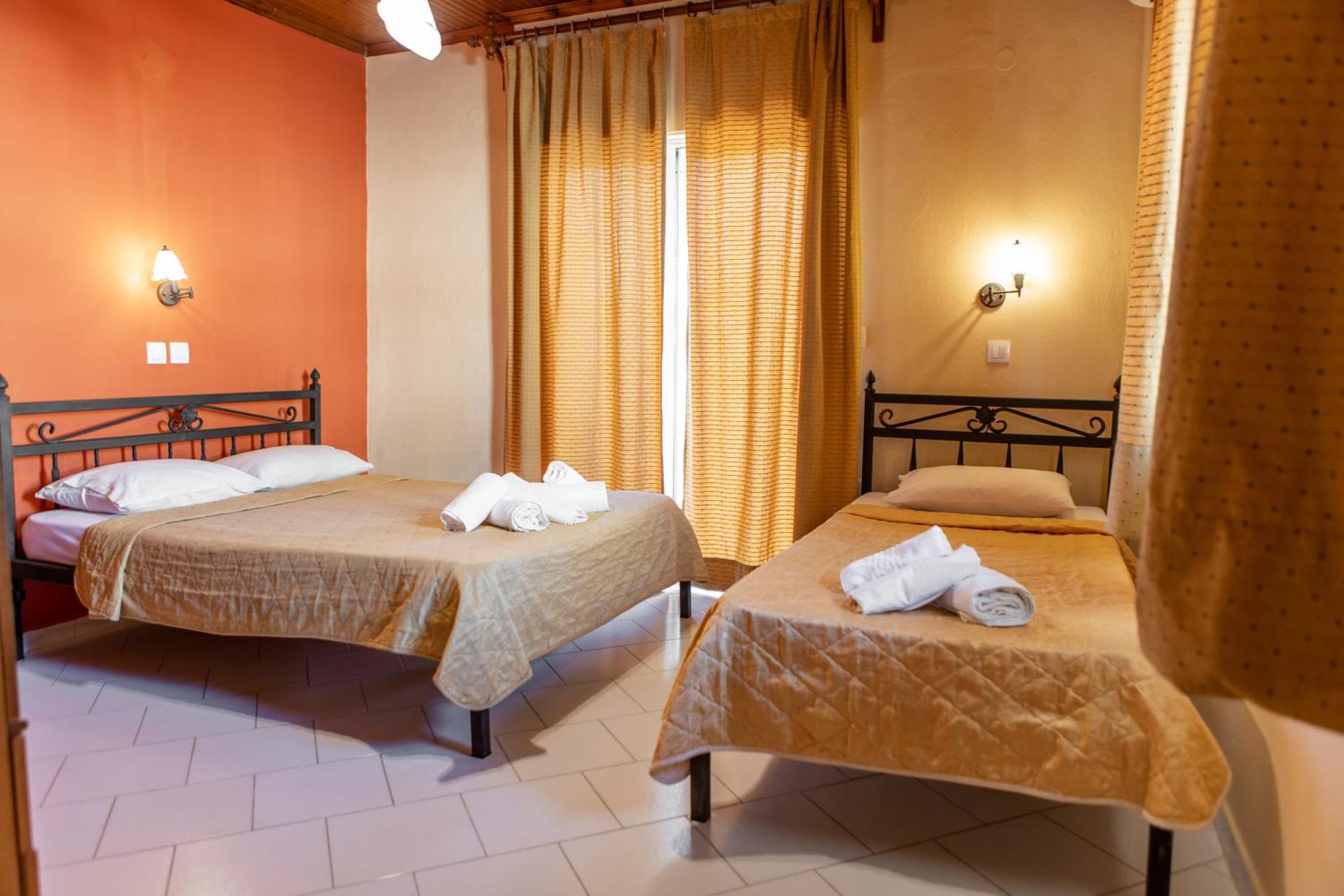 Xenia Palace Luxury Apartments Vrasná エクステリア 写真